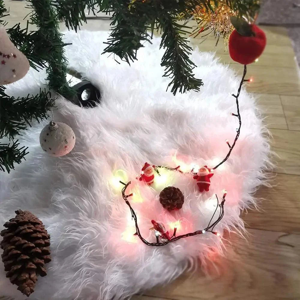 White Snowflake Christmas Tree Skirt