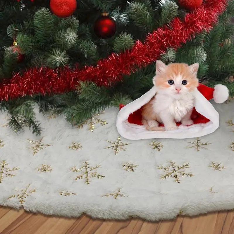 White Snowflake Christmas Tree Skirt