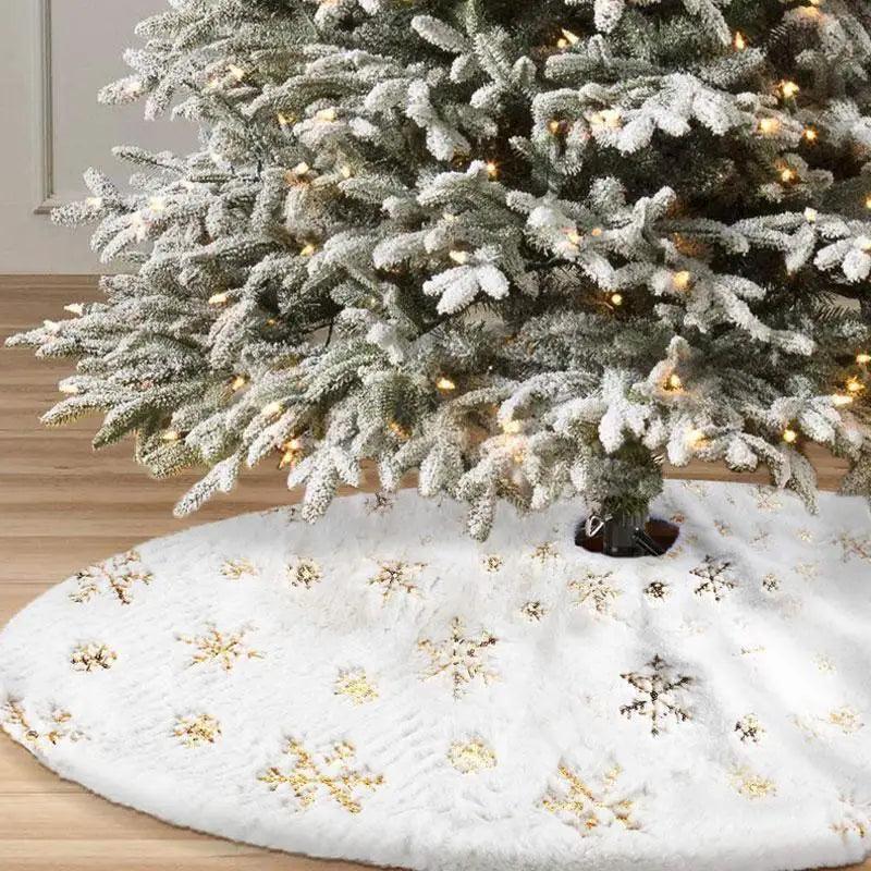 White Snowflake Christmas Tree Skirt
