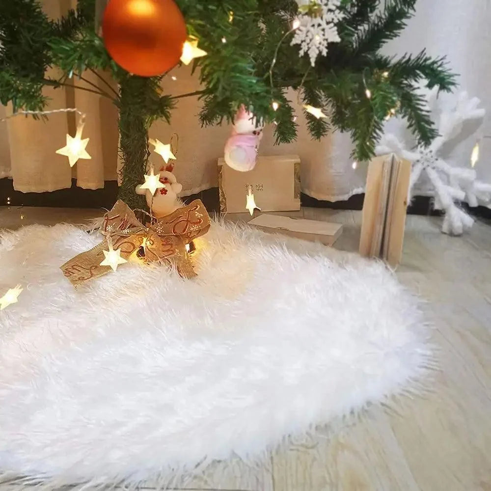 White Snowflake Christmas Tree Skirt